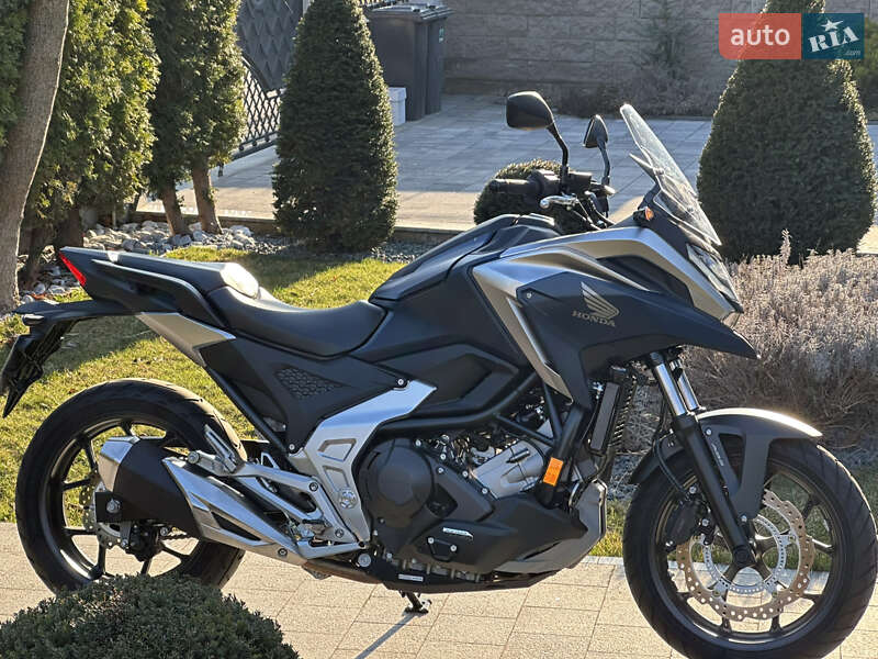 Мотоцикл Спорт-туризм Honda NC 750X 2023 в Ровно