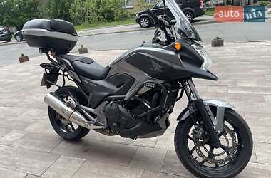 Мотоцикл Спорт-туризм Honda NC 750X 2015 в 