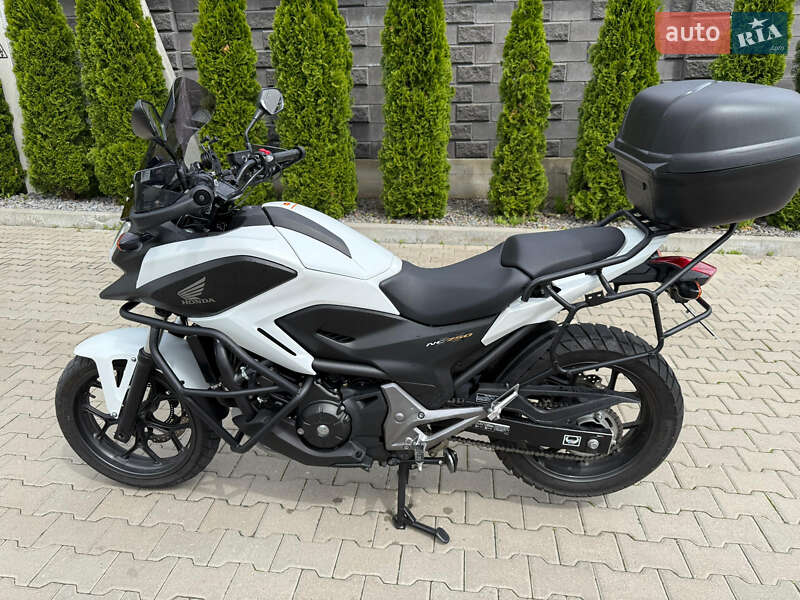 Honda NC 750X 2016