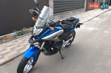 Мотоцикл Туризм Honda NC 750X 2016 в 