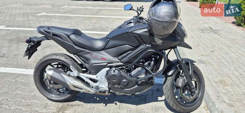 Мотоцикл Без обтекателей (Naked bike) Honda NC 750X 2017 в Кременчуге