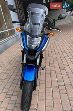 Мотоцикл Туризм Honda NC 750X 2016 в 