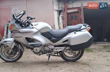 Мотоцикл Спорт-туризм Honda NT 650V Deauville 2003 в 