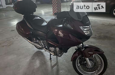 Мотоцикл Спорт-туризм Honda NT 700V 2009 в 