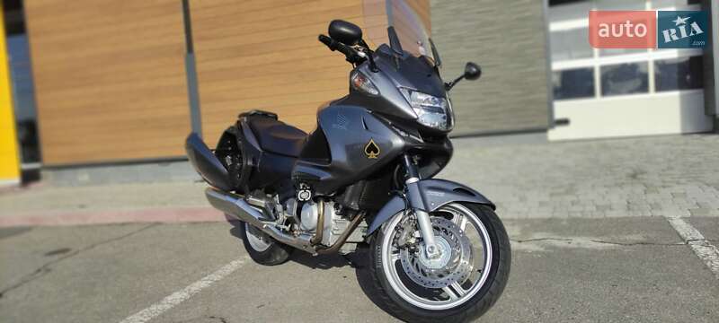 Honda NT 700V 2006