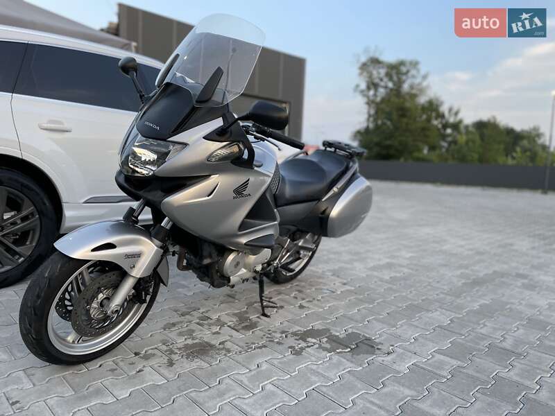 Мотоцикл Туризм Honda NT 700V 2010 в Львове
