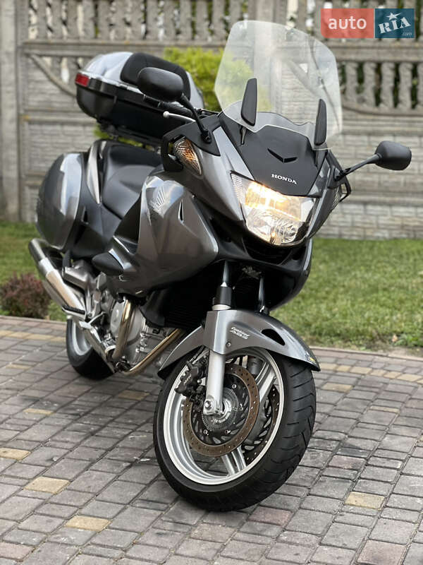 Мотоцикл Туризм Honda NT 700V 2006 в Буске