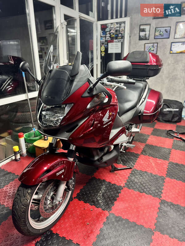 Мотоцикл Туризм Honda NT 700V 2010 в Киеве