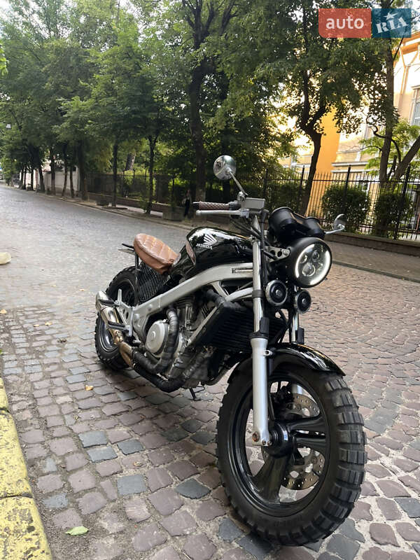 Honda NTV 650 (Revere) 1991