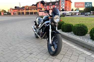 Мотоцикл Классік Honda NTV 650 (Revere) 1993 в 