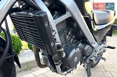Мотоцикл Классік Honda NTV 650 (Revere) 1993 в 