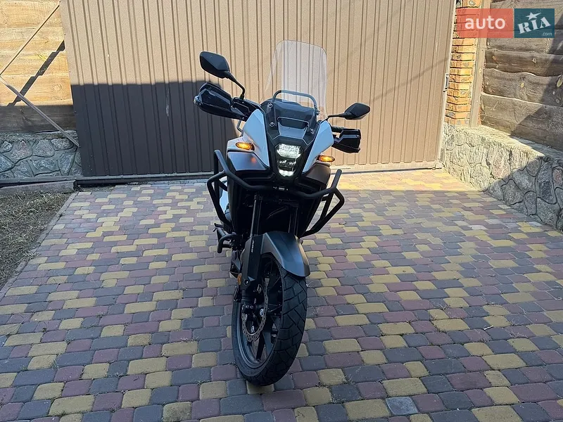 Honda NX 500 2025