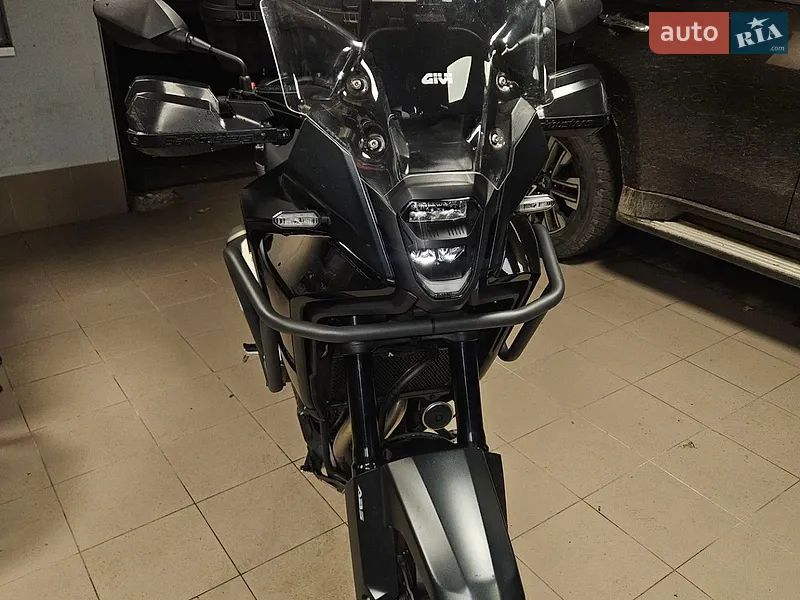 Honda NX 500 2024
