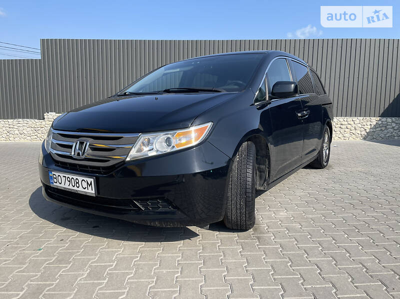 Минивэн Honda Odyssey 2012 в Тернополе