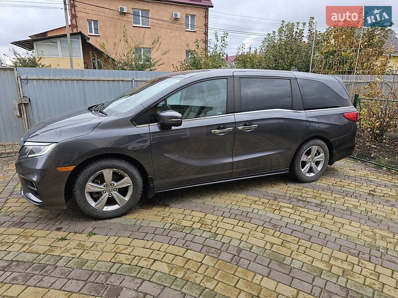 Минивэн Honda Odyssey 2019 в Хмельницком