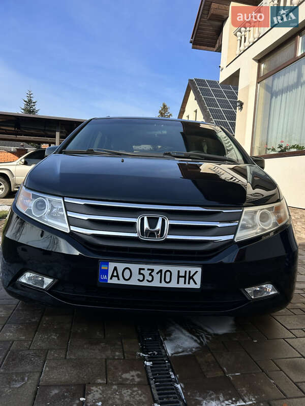 Минивэн Honda Odyssey 2011 в Мукачево