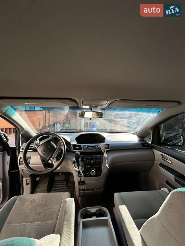 Минивэн Honda Odyssey 2011 в Мукачево