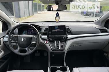 Минивэн Honda Odyssey 2020 в Киеве