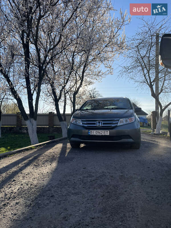 Мінівен Honda Odyssey 2012 в Решетилівці