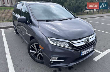 Минивэн Honda Odyssey 2017 в Киеве