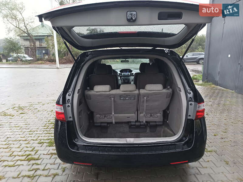 Минивэн Honda Odyssey 2012 в Черновцах