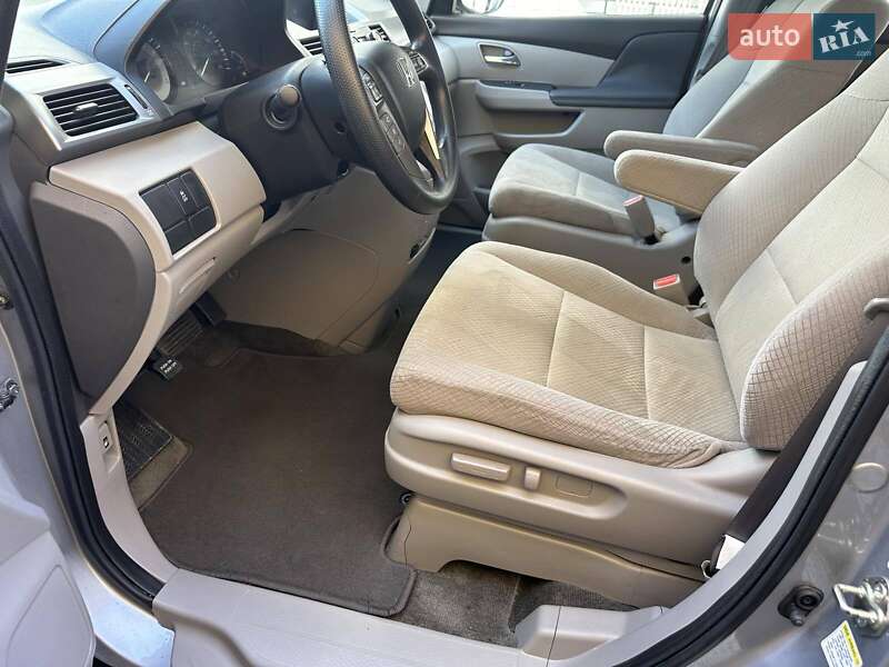 Мінівен Honda Odyssey 2016 в Києві