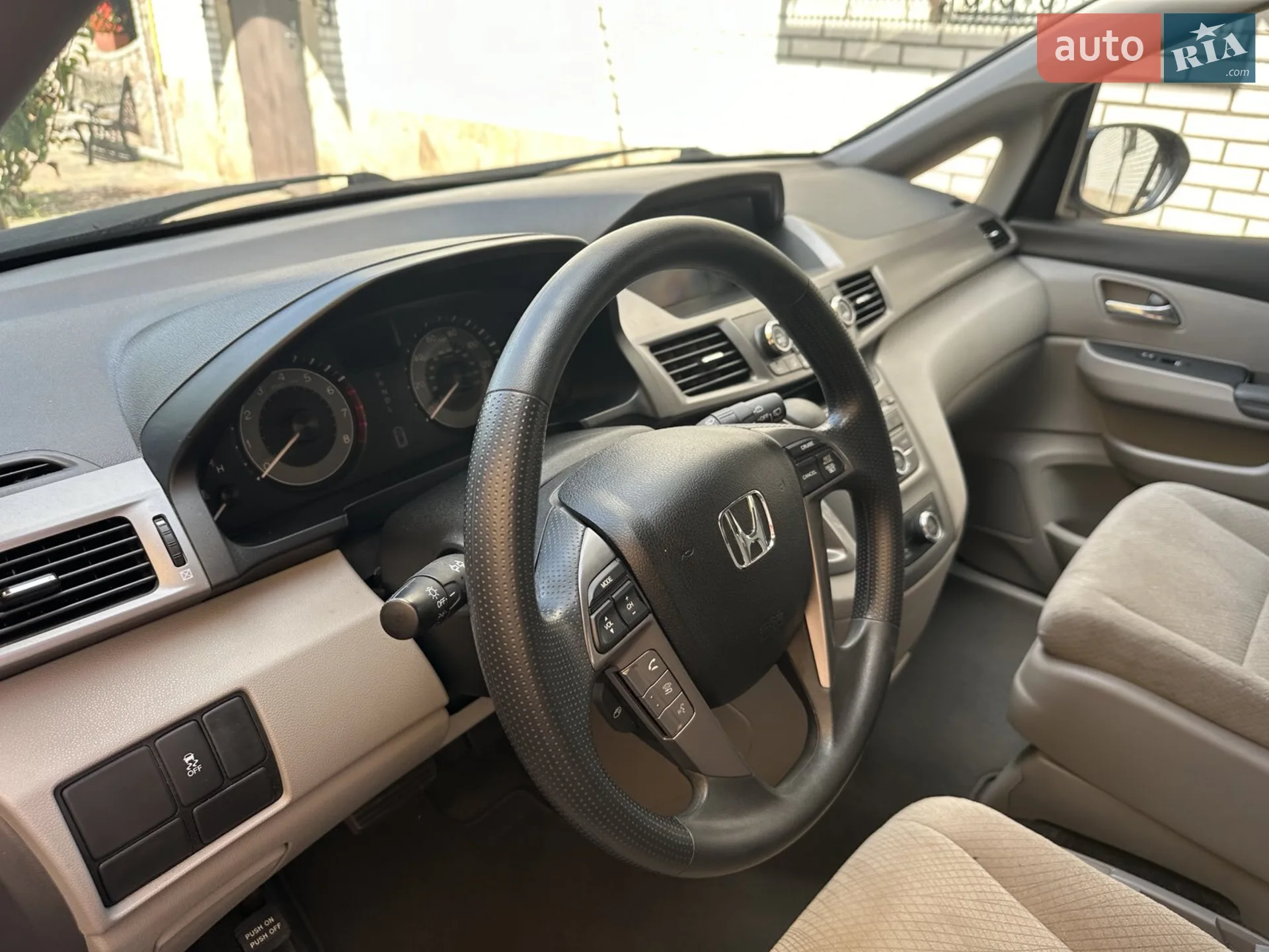 2016 Honda Odyssey - мініатюра 25