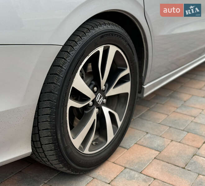 Мінівен Honda Odyssey 2017 в Рівному