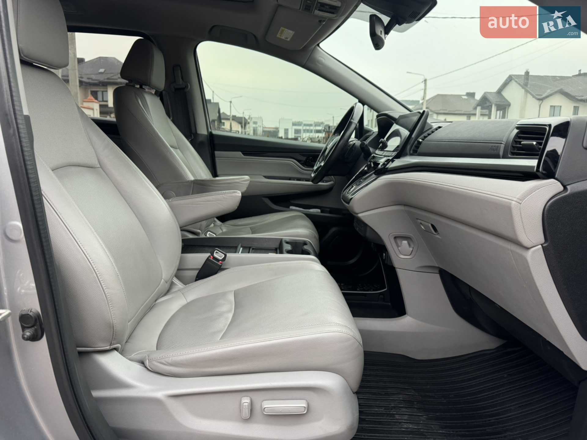 2017 Honda Odyssey - мініатюра 68