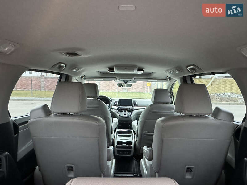 Мінівен Honda Odyssey 2017 в Рівному