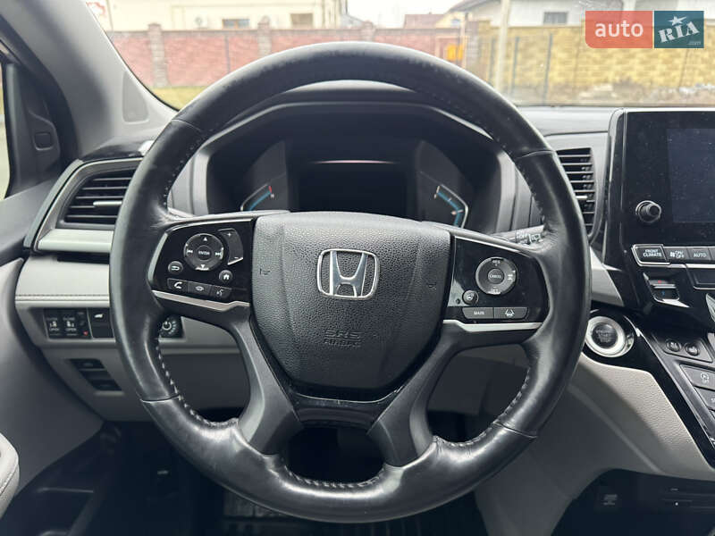 Мінівен Honda Odyssey 2017 в Рівному