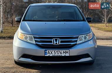 Минивэн Honda Odyssey 2010 в Запорожье