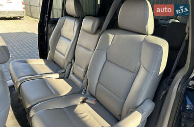 Минивэн Honda Odyssey 2015 в 