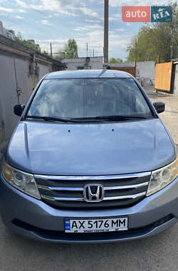 Минивэн Honda Odyssey 2010 в Запорожье