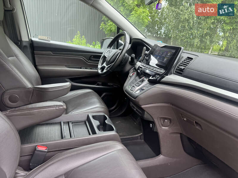 Минивэн Honda Odyssey 2018 в Ровно