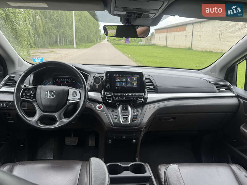 Минивэн Honda Odyssey 2018 в Ровно