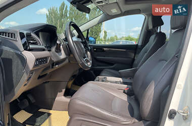 Минивэн Honda Odyssey 2017 в 