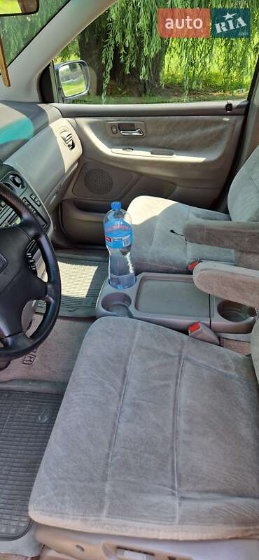 Мінівен Honda Odyssey 2000 в Броварах