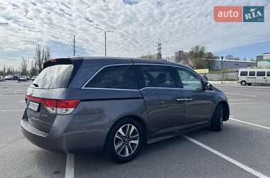 Минивэн Honda Odyssey 2013 в 