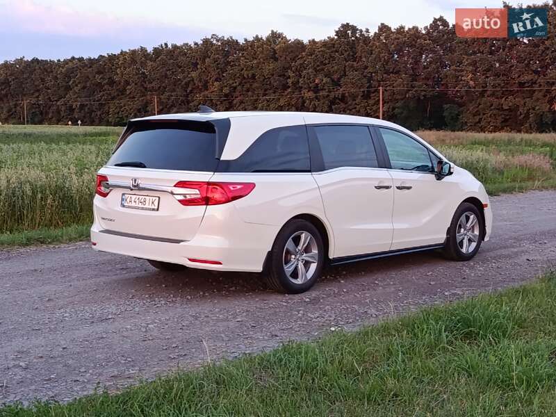 Мінівен Honda Odyssey 2018 в Сосницях