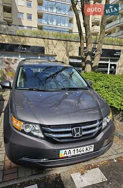 Минивэн Honda Odyssey 2017 в Киеве
