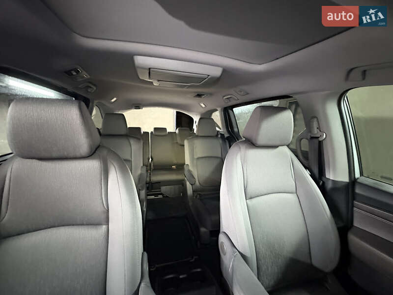 Мінівен Honda Odyssey 2017 в Сарнах