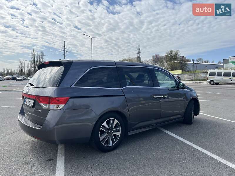 Мінівен Honda Odyssey 2013 в Києві фото 5 Мінівен Honda Odyssey 2013 в Києві