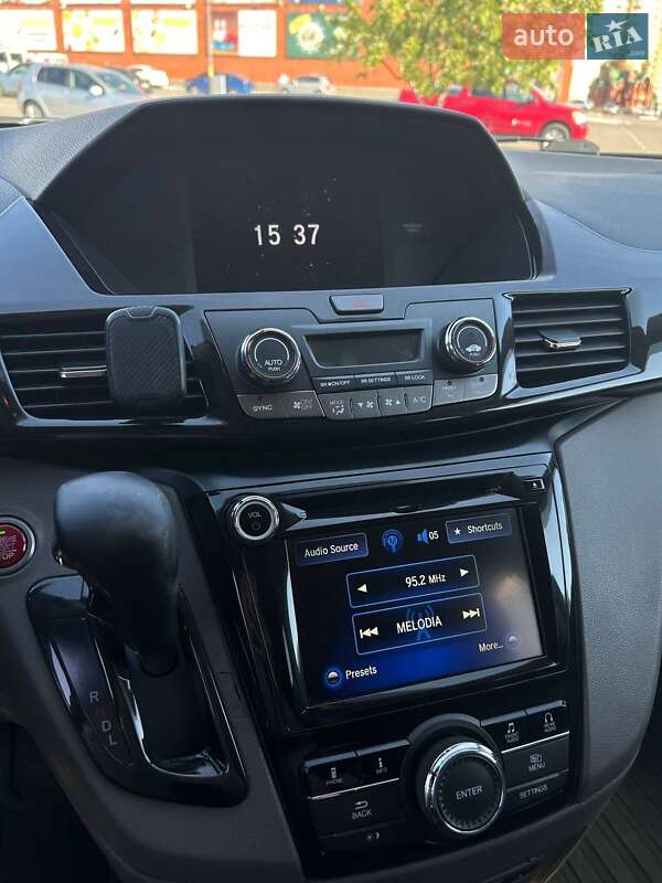 Минивэн Honda Odyssey 2016 в Броварах