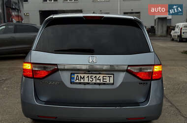 Минивэн Honda Odyssey 2013 в 