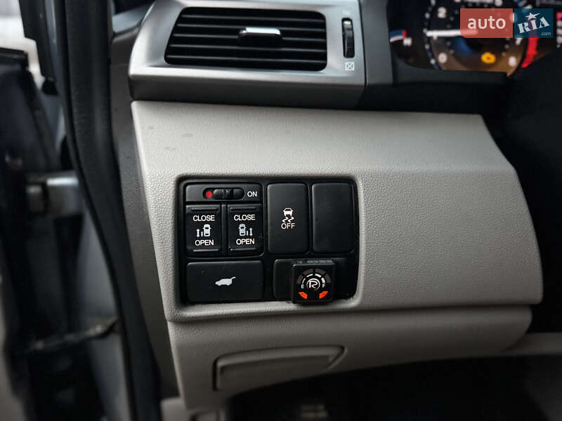 Мінівен Honda Odyssey 2013 в Житомирі фото 23 Мінівен Honda Odyssey 2013 в Житомирі