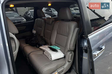 Минивэн Honda Odyssey 2013 в 
