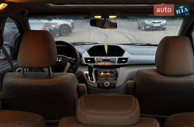 Минивэн Honda Odyssey 2013 в 