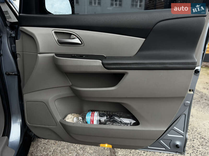 Мінівен Honda Odyssey 2013 в Житомирі фото 46 Мінівен Honda Odyssey 2013 в Житомирі