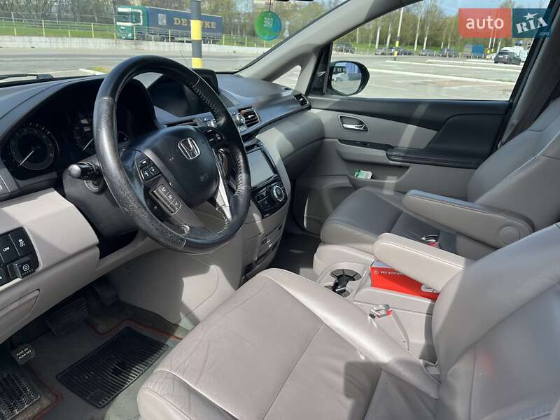 Минивэн Honda Odyssey 2013 в Киеве фото 7 Минивэн Honda Odyssey 2013 в Киеве